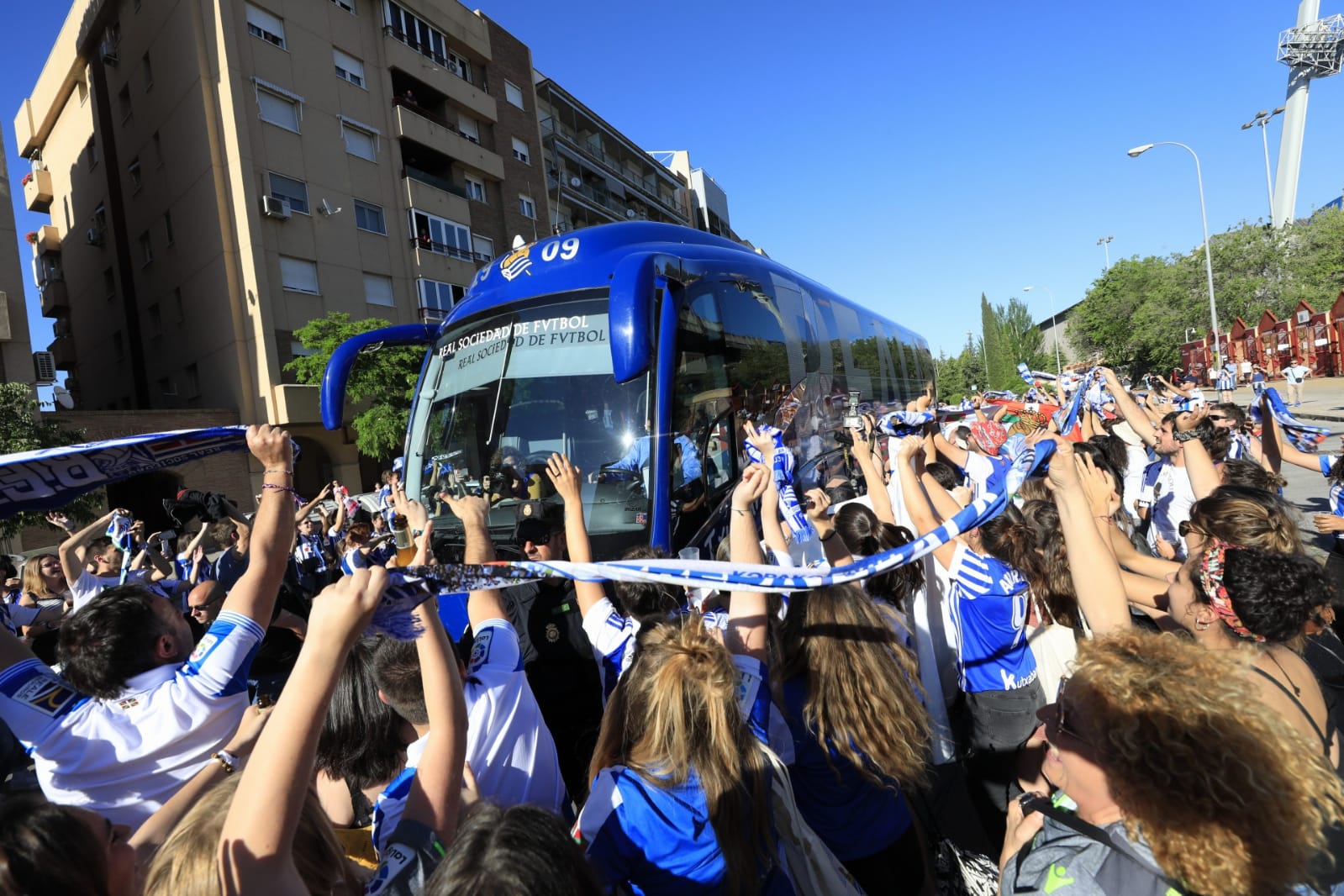 Este es el ambiente previo al encuentro entre el Atlético de Madrid y la Real Sociedad