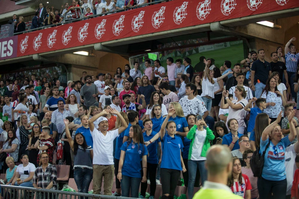 ¿Estuviste en el partido del final de la Copa de la Reina? Búscate en las gradas