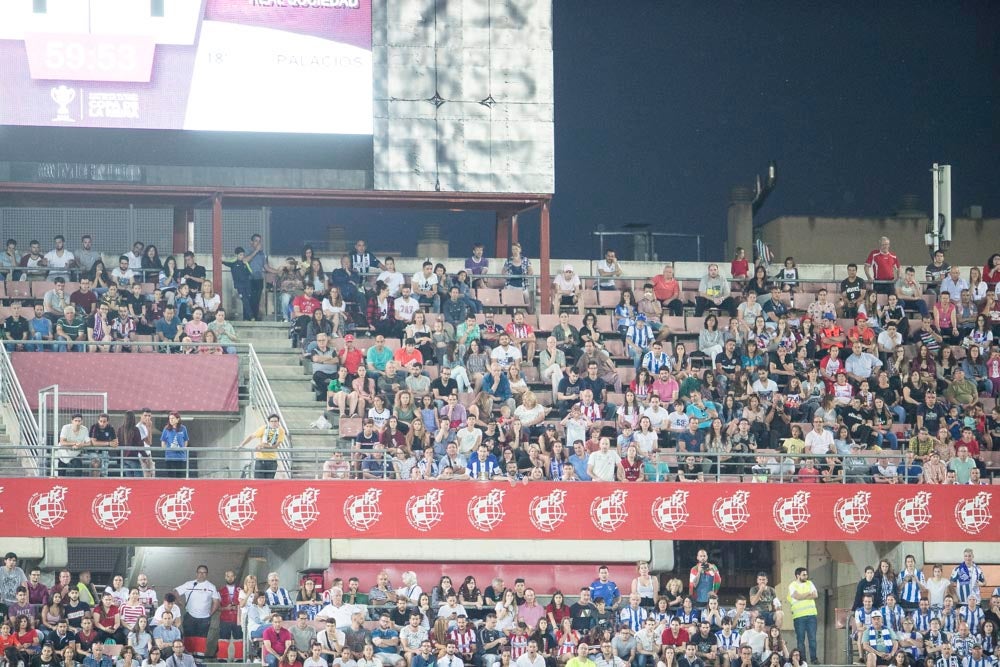 ¿Estuviste en el partido del final de la Copa de la Reina? Búscate en las gradas