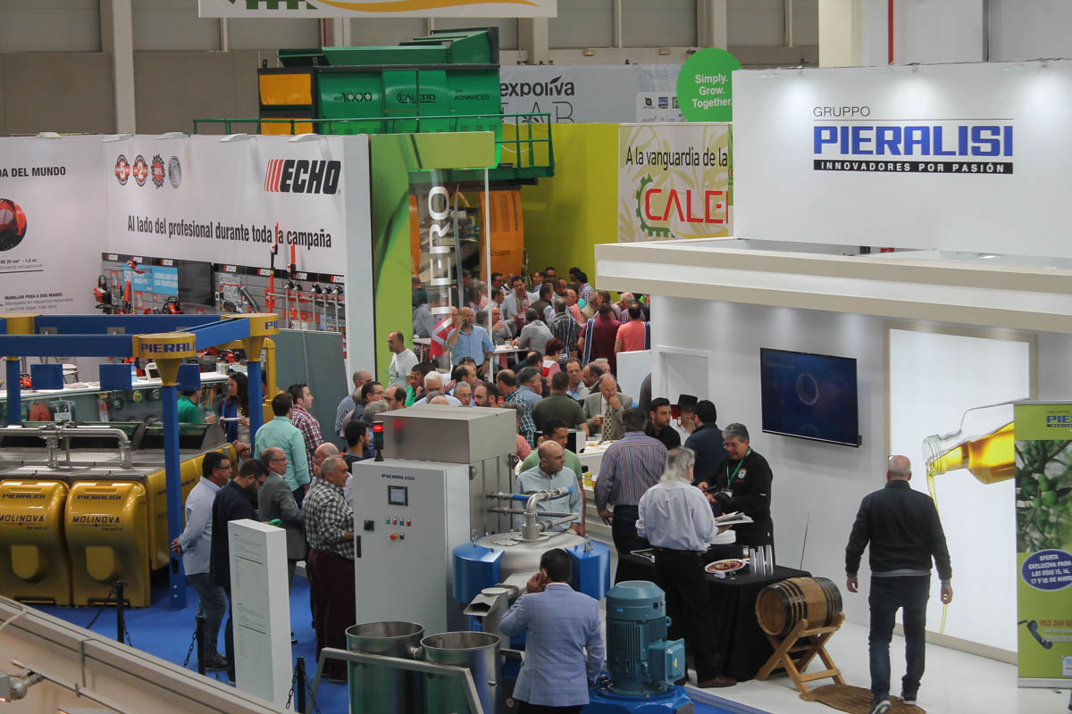 Gran ambiente en la feria expoliva durante su tercera jornada