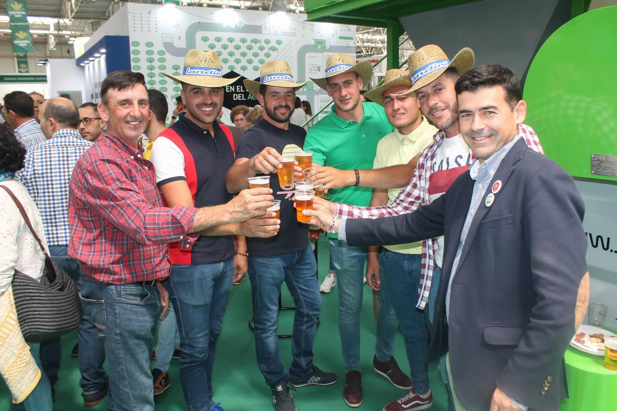 Gran ambiente en la feria expoliva durante su tercera jornada