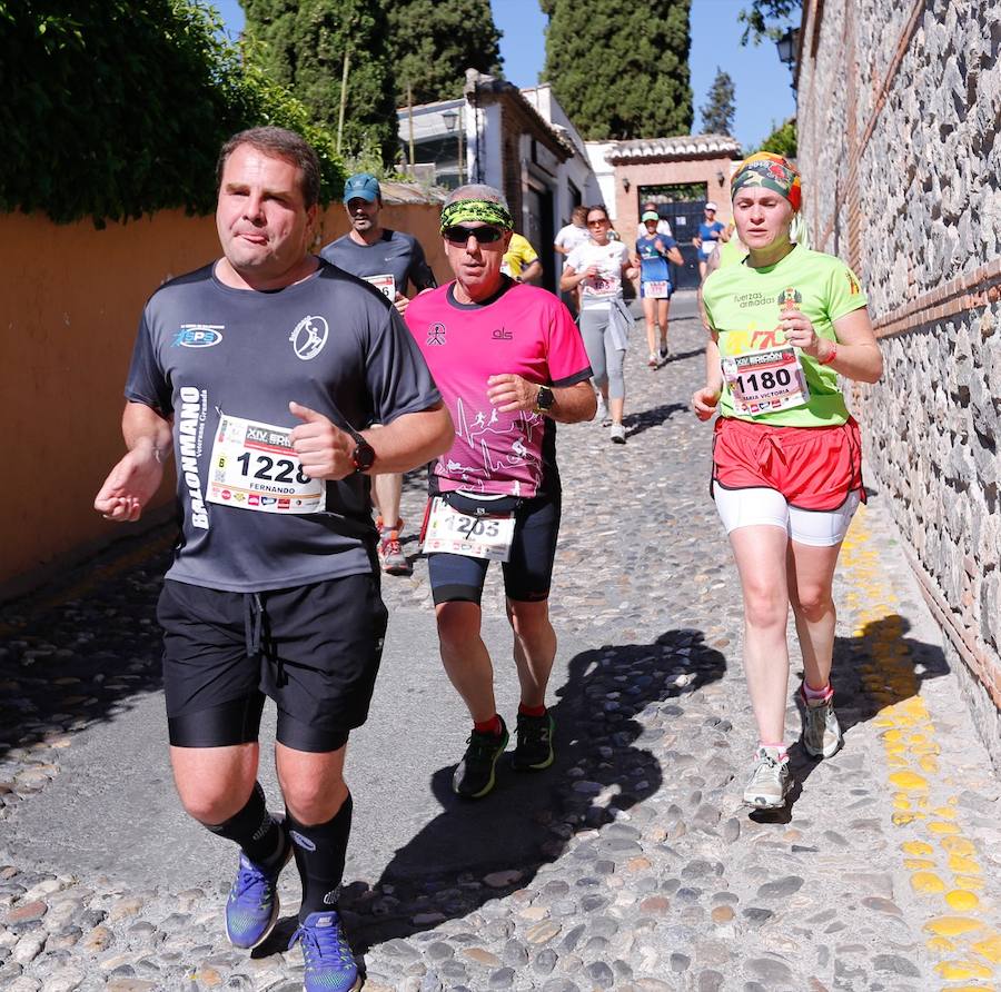 Un total de 13.1 kilómetros, dos menos que la pasada edición, y un desnivel acumulado de 207 metros de auténtica belleza por los barrios del Albaicín y el Sacromonte, dejando la Alhambra a la espalda, sin dejar de recorrer también los espacios más emblemáticos de la capital