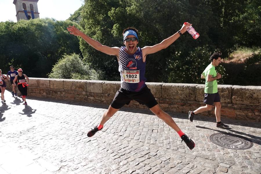 Un total de 13.1 kilómetros, dos menos que la pasada edición, y un desnivel acumulado de 207 metros de auténtica belleza por los barrios del Albaicín y el Sacromonte, dejando la Alhambra a la espalda, sin dejar de recorrer también los espacios más emblemáticos de la capital