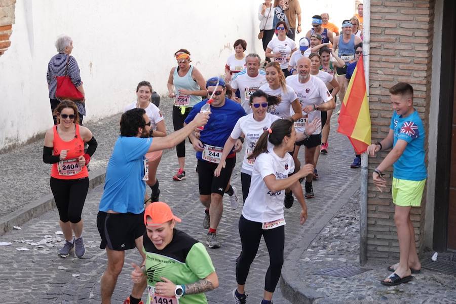 Un total de 13.1 kilómetros, dos menos que la pasada edición, y un desnivel acumulado de 207 metros de auténtica belleza por los barrios del Albaicín y el Sacromonte, dejando la Alhambra a la espalda, sin dejar de recorrer también los espacios más emblemáticos de la capital