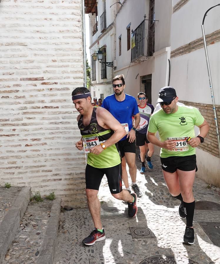 Un total de 13.1 kilómetros, dos menos que la pasada edición, y un desnivel acumulado de 207 metros de auténtica belleza por los barrios del Albaicín y el Sacromonte, dejando la Alhambra a la espalda, sin dejar de recorrer también los espacios más emblemáticos de la capital