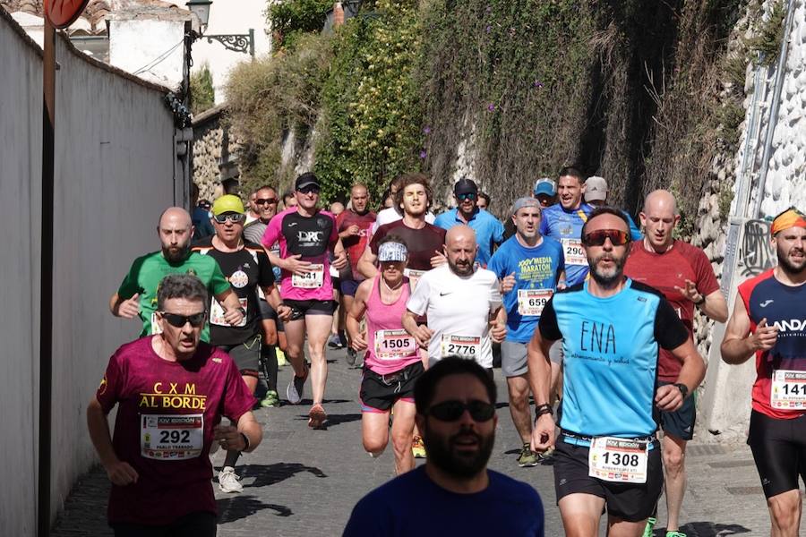 Un total de 13.1 kilómetros, dos menos que la pasada edición, y un desnivel acumulado de 207 metros de auténtica belleza por los barrios del Albaicín y el Sacromonte, dejando la Alhambra a la espalda, sin dejar de recorrer también los espacios más emblemáticos de la capital