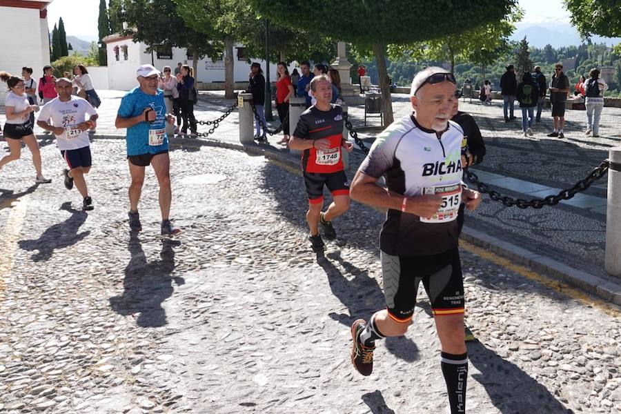 Un total de 13.1 kilómetros, dos menos que la pasada edición, y un desnivel acumulado de 207 metros de auténtica belleza por los barrios del Albaicín y el Sacromonte, dejando la Alhambra a la espalda, sin dejar de recorrer también los espacios más emblemáticos de la capital