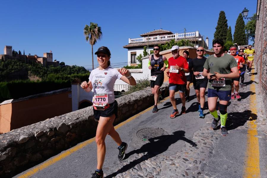 Un total de 13.1 kilómetros, dos menos que la pasada edición, y un desnivel acumulado de 207 metros de auténtica belleza por los barrios del Albaicín y el Sacromonte, dejando la Alhambra a la espalda, sin dejar de recorrer también los espacios más emblemáticos de la capital