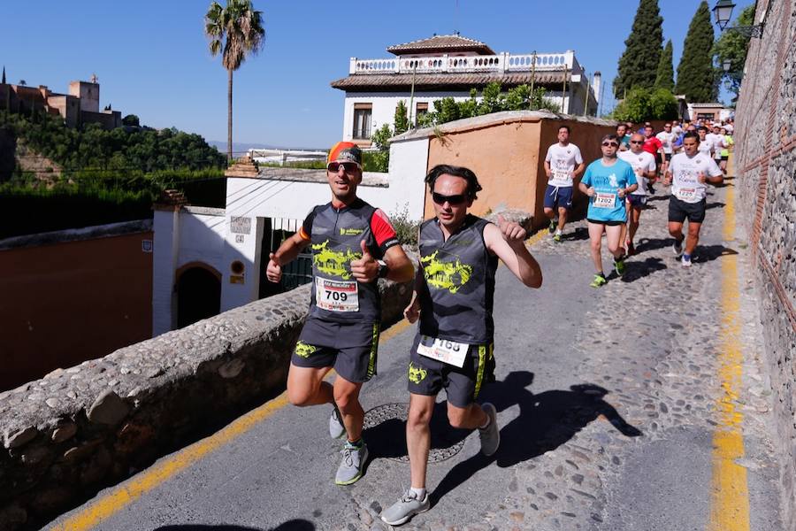 Un total de 13.1 kilómetros, dos menos que la pasada edición, y un desnivel acumulado de 207 metros de auténtica belleza por los barrios del Albaicín y el Sacromonte, dejando la Alhambra a la espalda, sin dejar de recorrer también los espacios más emblemáticos de la capital