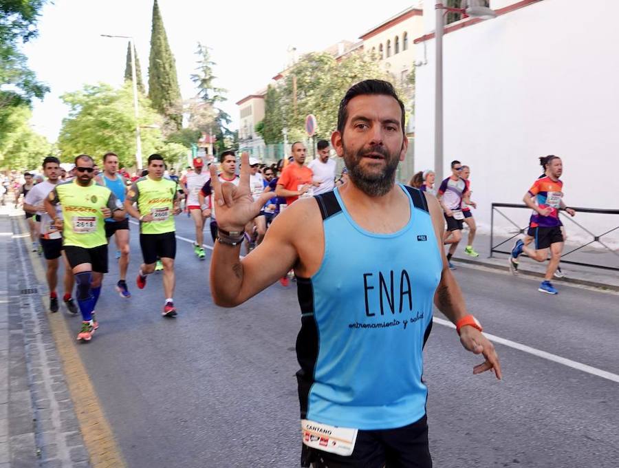 Un total de 13.1 kilómetros, dos menos que la pasada edición, y un desnivel acumulado de 207 metros de auténtica belleza por los barrios del Albaicín y el Sacromonte, dejando la Alhambra a la espalda, sin dejar de recorrer también los espacios más emblemáticos de la capital