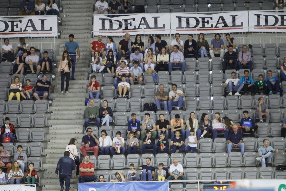 Aquí puedes ver una selección de las mejores imágenes de las gradas del Covirán-Iberojet Palma