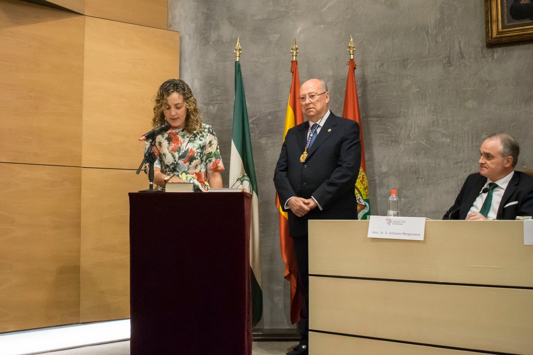 Toma posesión de su cargo Manuel Fuentes, reelegido presidente de los farmacéuticos