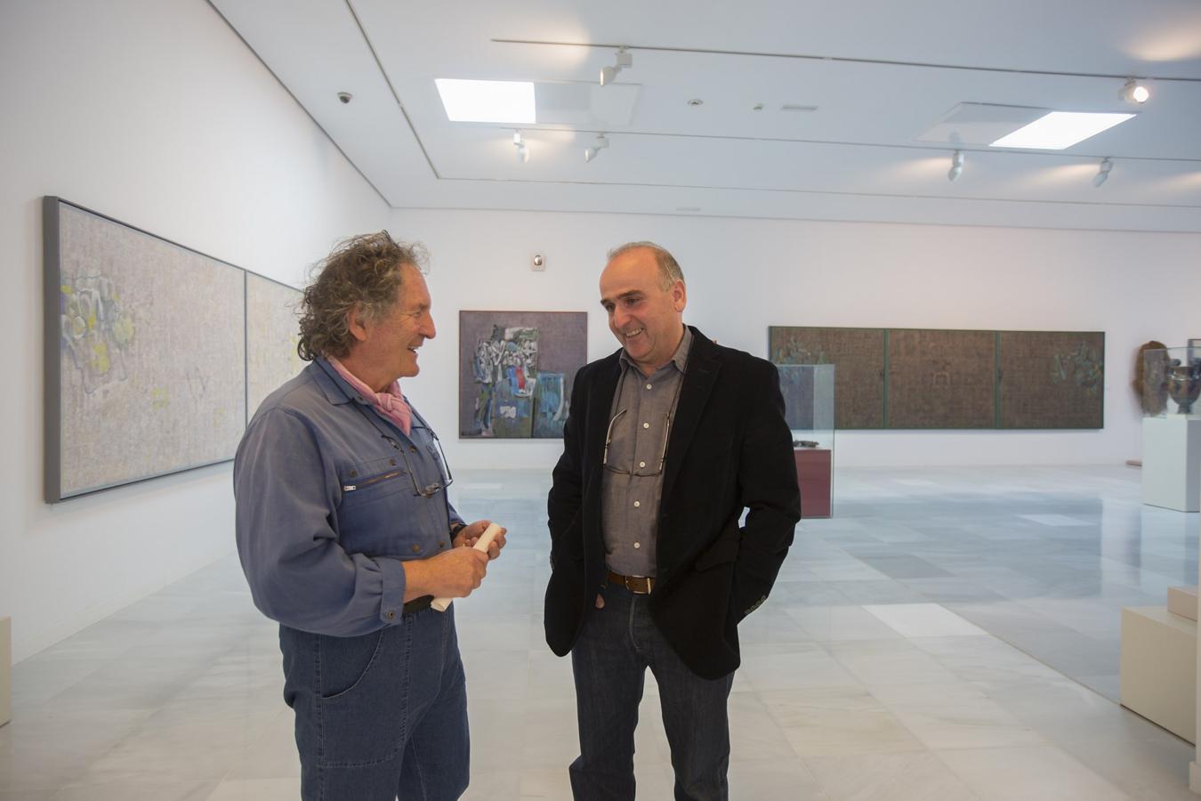 Esta mañana se ha celebrado en el Ayuntamiento el acto de donación del legado del pintor José Manuel Brazam a la ciudad de Granada. Más de 4.000 piezas donde se incluye una colección de arte africano única en España