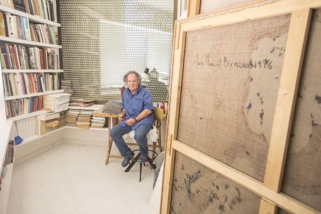 Esta mañana se ha celebrado en el Ayuntamiento el acto de donación del legado del pintor José Manuel Brazam a la ciudad de Granada. Más de 4.000 piezas donde se incluye una colección de arte africano única en España