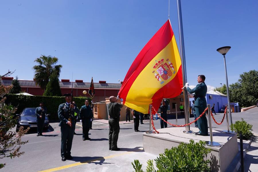 Además de la lectura del extracto de los decretos fundacionales del Cuerpo, la jornada ha servico para imponer las condecoraciones concedidas al personal de las unidades de la provincia