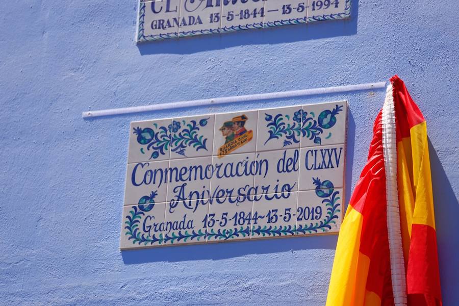 Además de la lectura del extracto de los decretos fundacionales del Cuerpo, la jornada ha servico para imponer las condecoraciones concedidas al personal de las unidades de la provincia