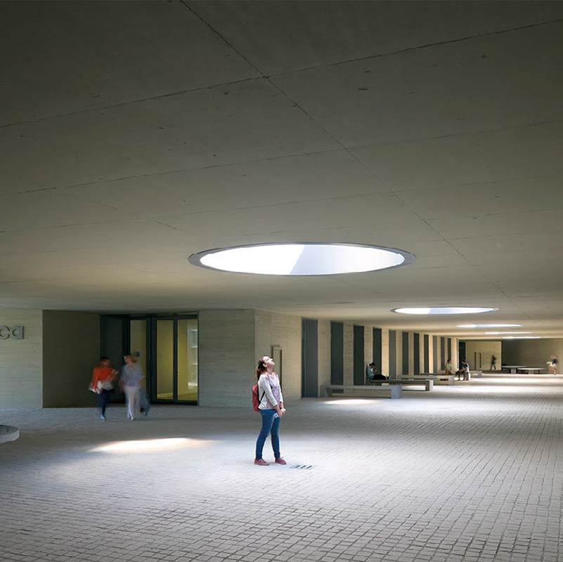 Premio García de Paredes obra nueva. Premio: Edificio Central del Campus de Ciencias de la salud de la Universidad de Granada. Antonio Cruz Villalón y Antonio Ortiz García 