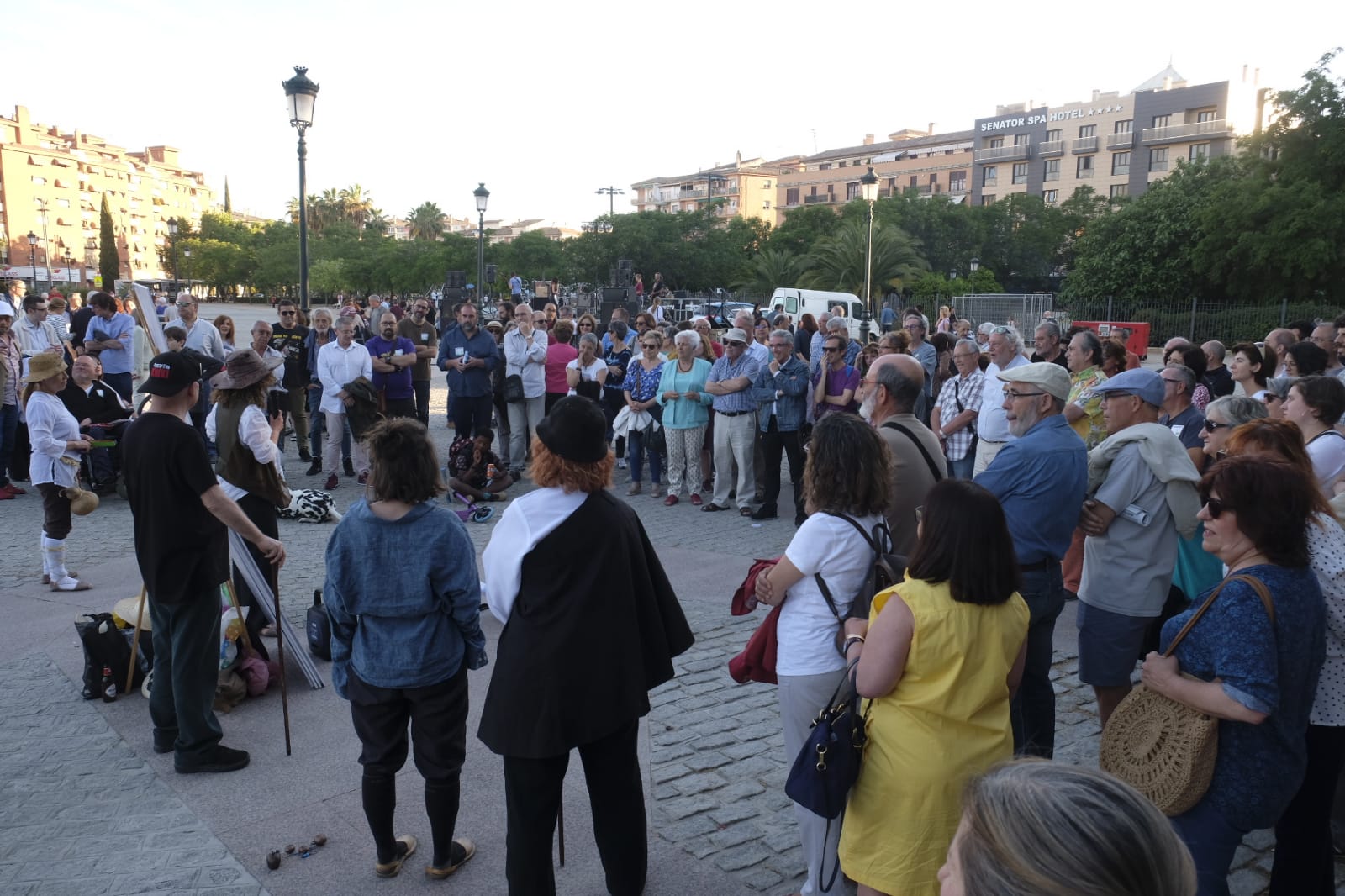 Las imágenes de los actos con los que han cerrado la campaña electoral los distintos partidos políticos que se postulan a alcanzar el Ayuntamiento