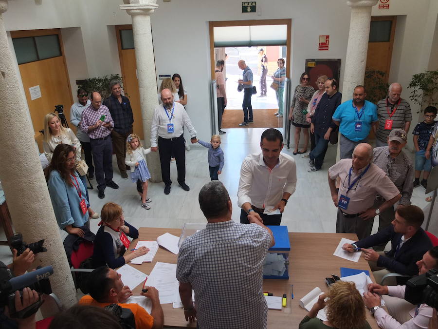 Fotos: Las imágenes de la jornada electoral en Almería