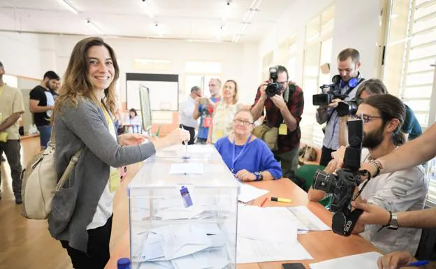 Elecciones municipales | Marta Gutiérrez, de Vamos Granada, asgura que «Nuestro voto está con las personas que quieren una ciudad libre de corrupción»