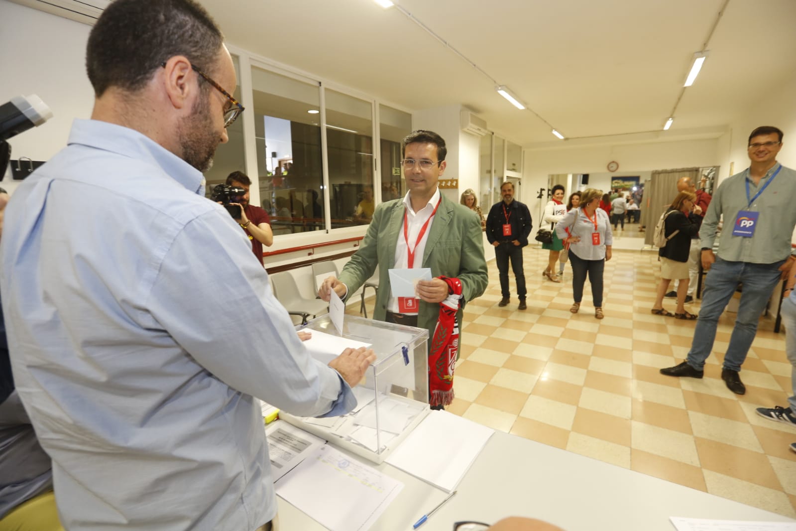 Votación de Paco Cuenca en las elecciones municipales