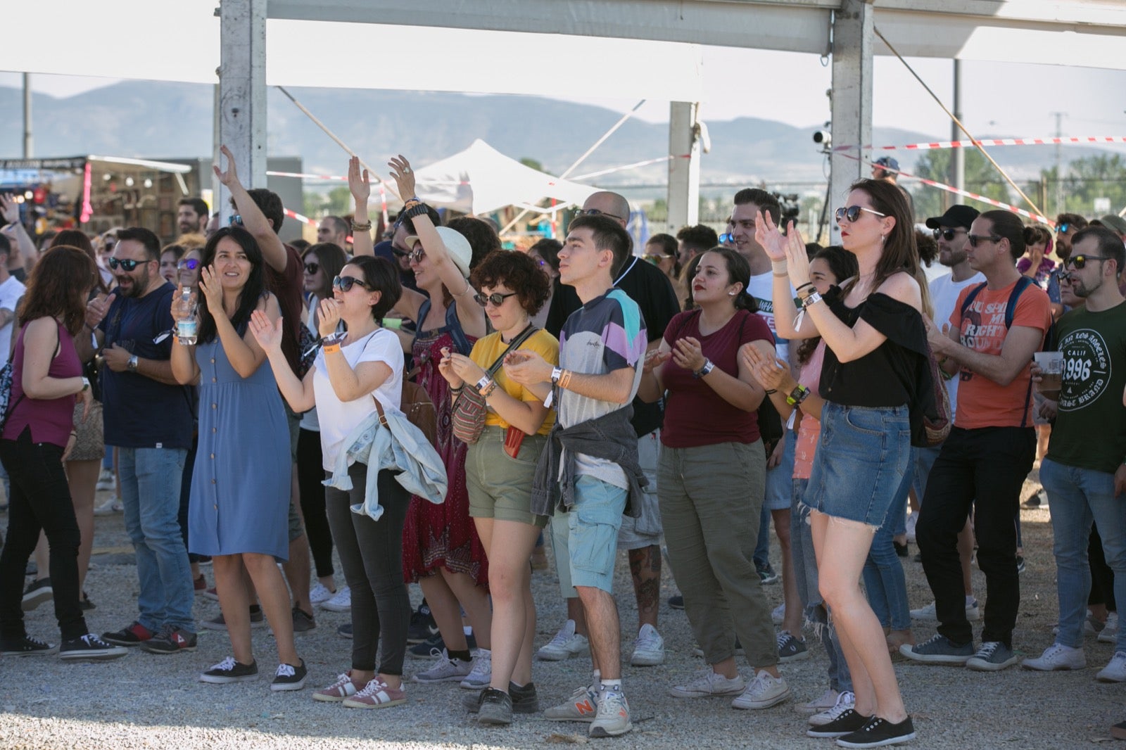 La organización espera cerrar esta edición con más de 30.000 visitantes disfrutando de dos días de música en el Cortijo del Conde