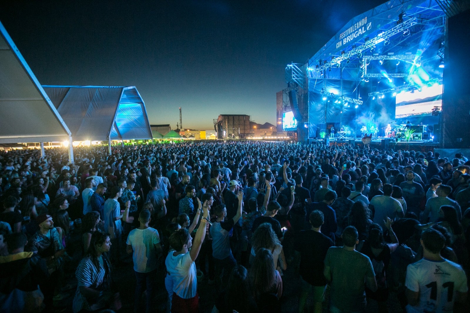 La organización espera cerrar esta edición con más de 30.000 visitantes disfrutando de dos días de música en el Cortijo del Conde