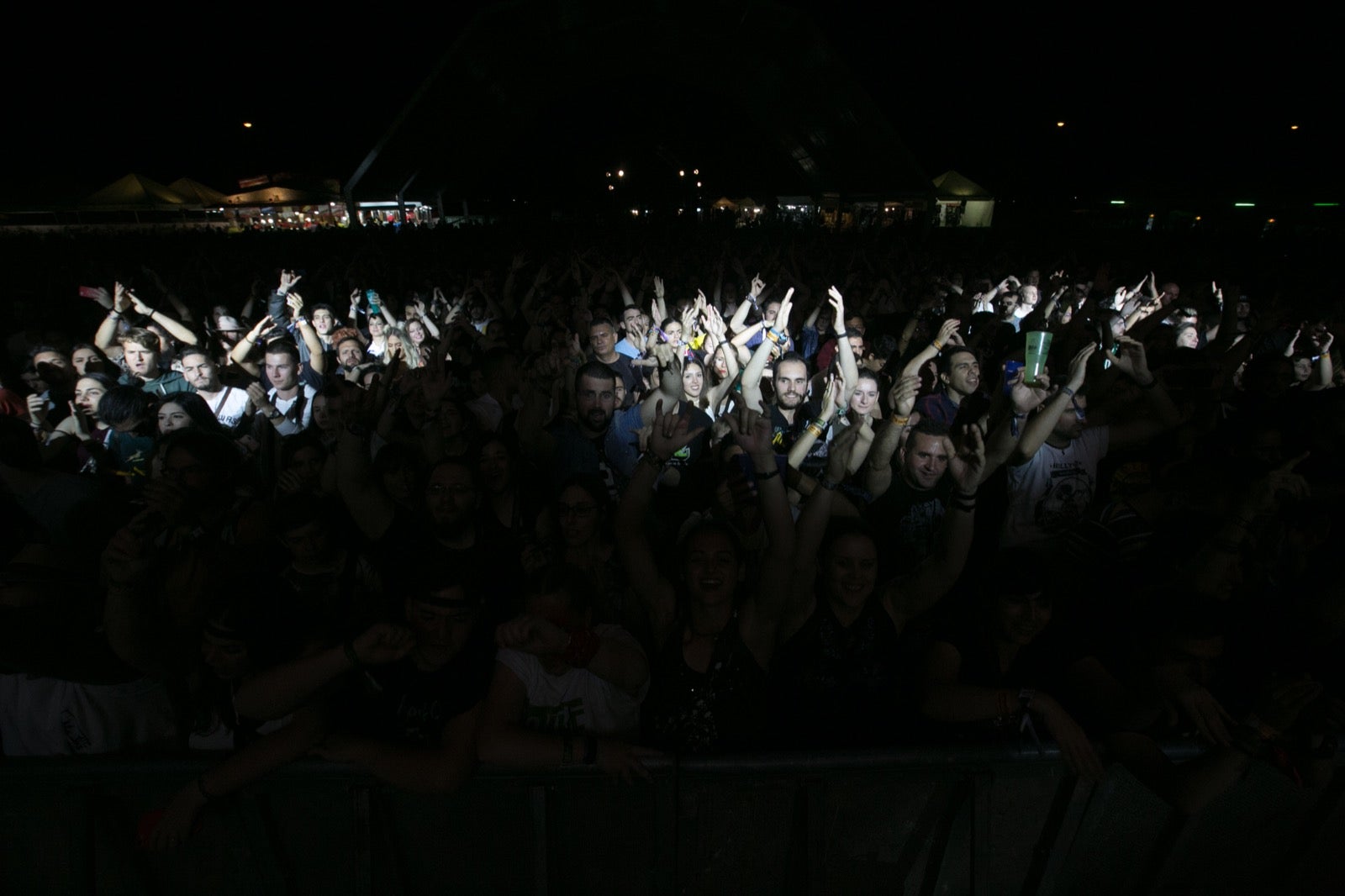 La organización espera cerrar esta edición con más de 30.000 visitantes disfrutando de dos días de música en el Cortijo del Conde