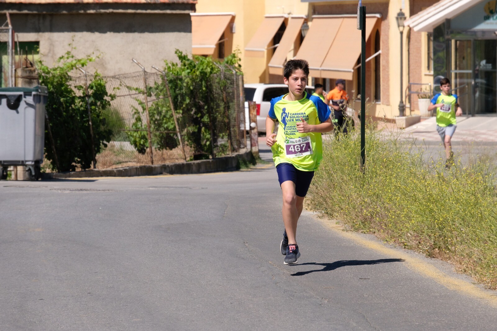 Con modalidades infantiles, una march-carrera y una prueba absoluta de 7 kilómetros, la carrera solidaria de Cájar ha celebrado su segunda edición con un gran ambiente