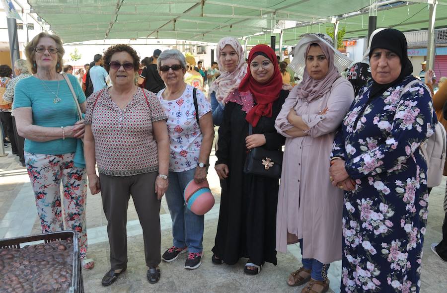 750 personas de centros de adultos conviven con emigrantes de 34 países en un encuentro de intercambio intercultural e intergeneracional celebrado en Albuñol