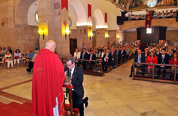 Renovación del voto a la patrona por parte del alcalde. 