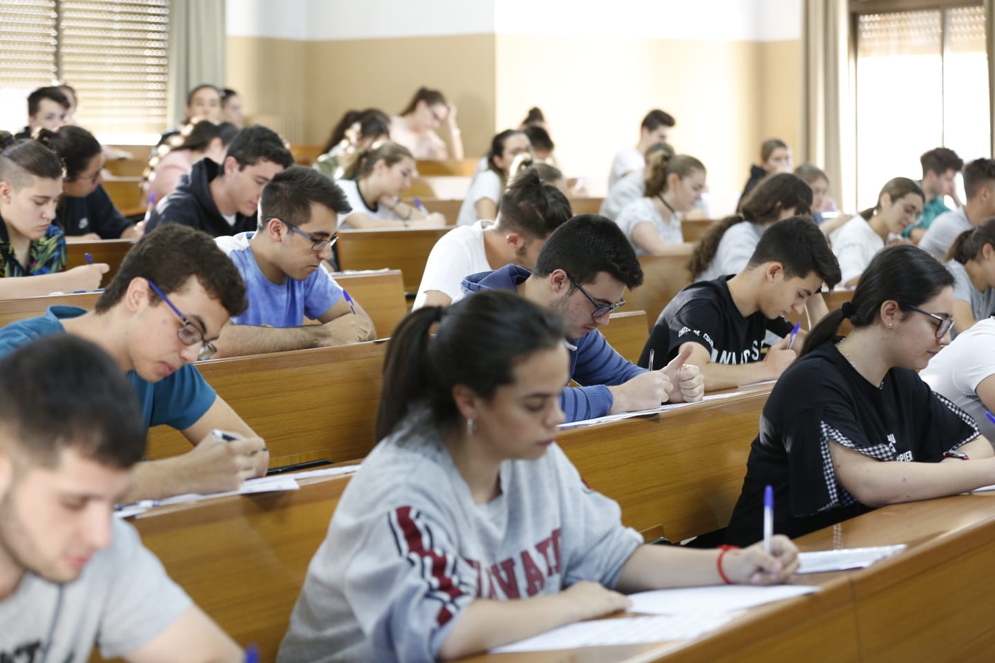 Más de seis mil estudiantes buscan su plaza en la universidad