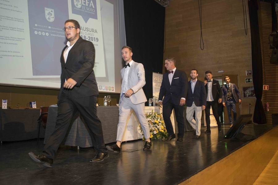 Además, ha distinguido al Ayuntamiento de Fuente Vaqueros, al Patronato de la Alhambra y a IDEAL por su suplemento AG