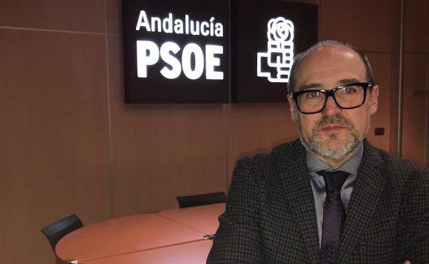 PSOE | JOSÉ MARÍA CORPAS. Licenciado en Derecho por la Universidad de Granada