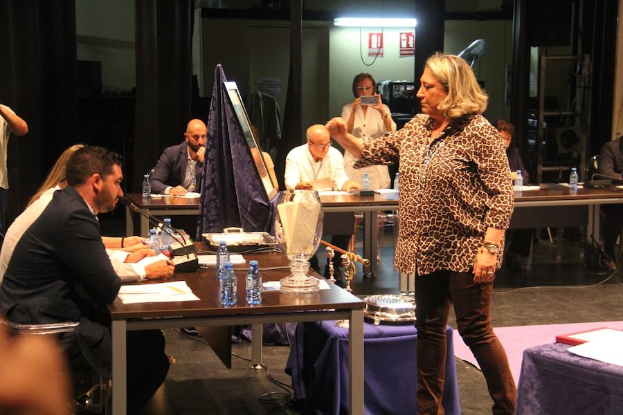 El partido de Benavides ha apoyado a la candidata del PSOE, Rocío Palacios, en un último intento de evitar un gobierno tripartito «de derechas»