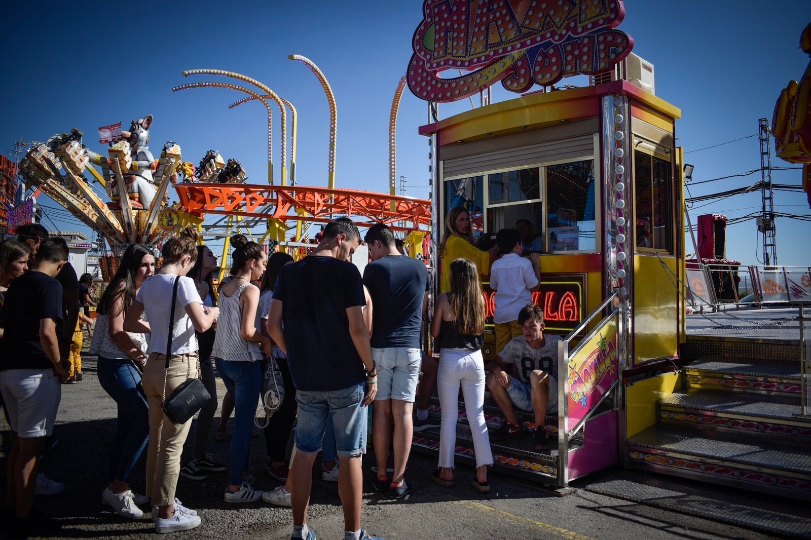 Fotos: Martes de columpios en el ferial