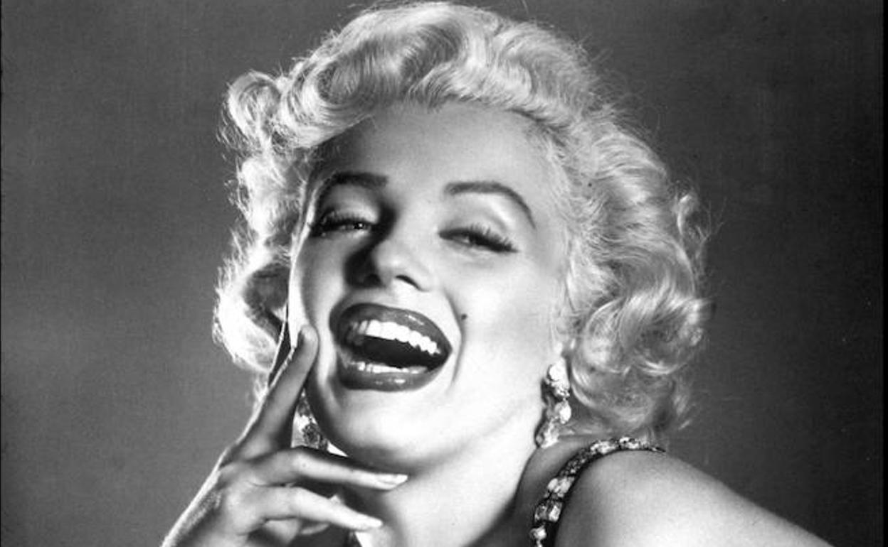 Roban la estatua de Marilyn Monroe en el Paseo de la Fama de Hollywood