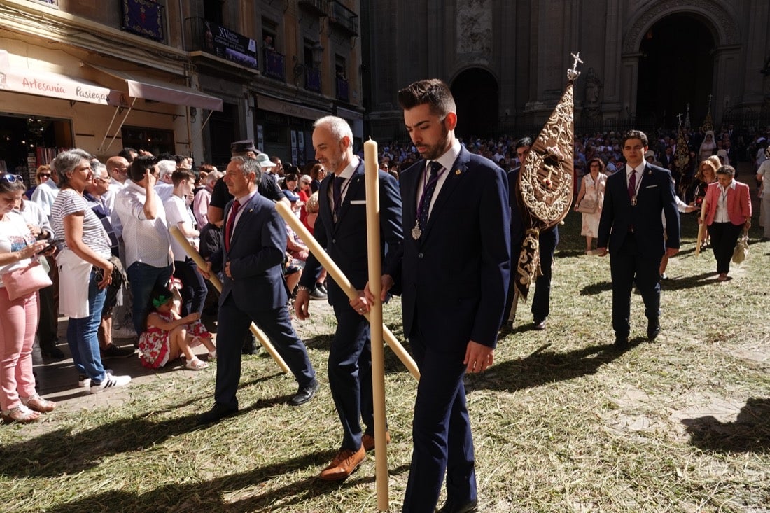 Si has estado en la Plaza de las Pasiegas, búscate en nuestra galería