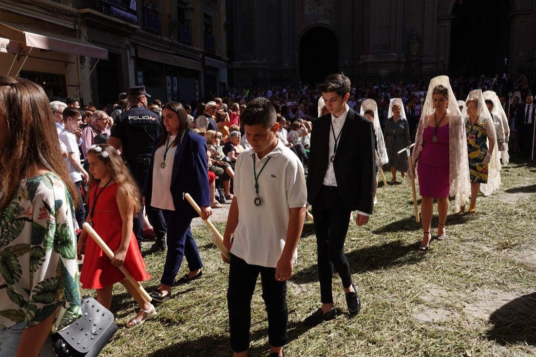 Si has estado en la Plaza de las Pasiegas, búscate en nuestra galería