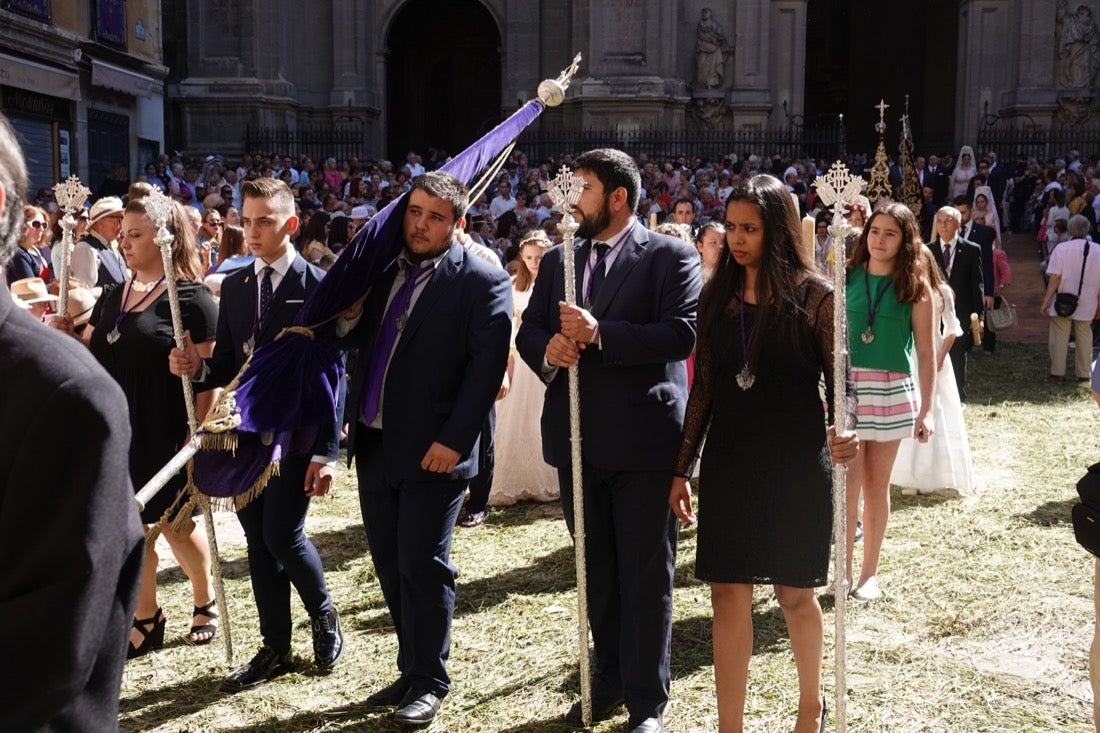 Si has estado en la Plaza de las Pasiegas, búscate en nuestra galería