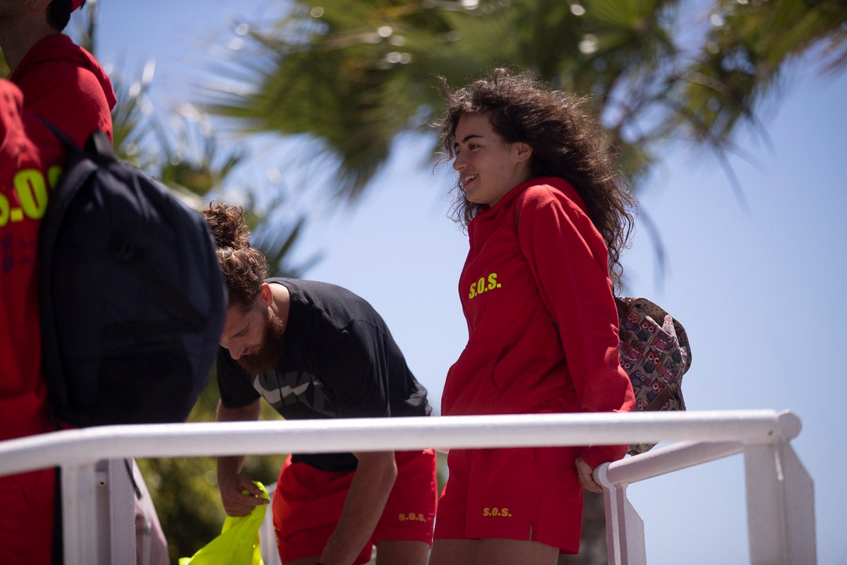 El servicio estará en funcionamiento hasta el 9 de septiembre, con horario de 12 del mediodía a 8 de la tarde y contará con 31 socorristas, entre ellos, 1 coordinador, 4 encargados de puestos de socorro y 4 patrones de embarcaciones