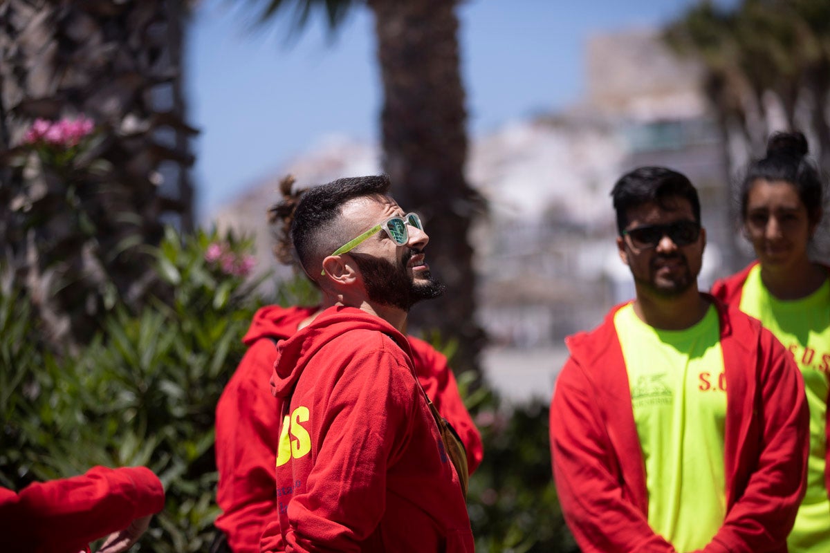 El servicio estará en funcionamiento hasta el 9 de septiembre, con horario de 12 del mediodía a 8 de la tarde y contará con 31 socorristas, entre ellos, 1 coordinador, 4 encargados de puestos de socorro y 4 patrones de embarcaciones