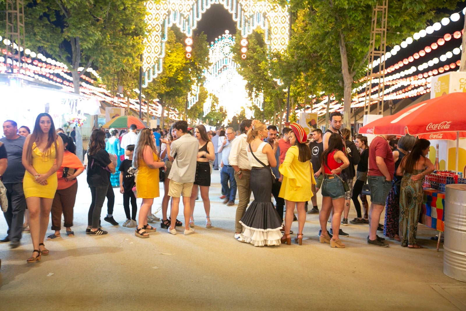 El festivo de la feria de Granada se hizo sentir en el recinto de Almanjáyar