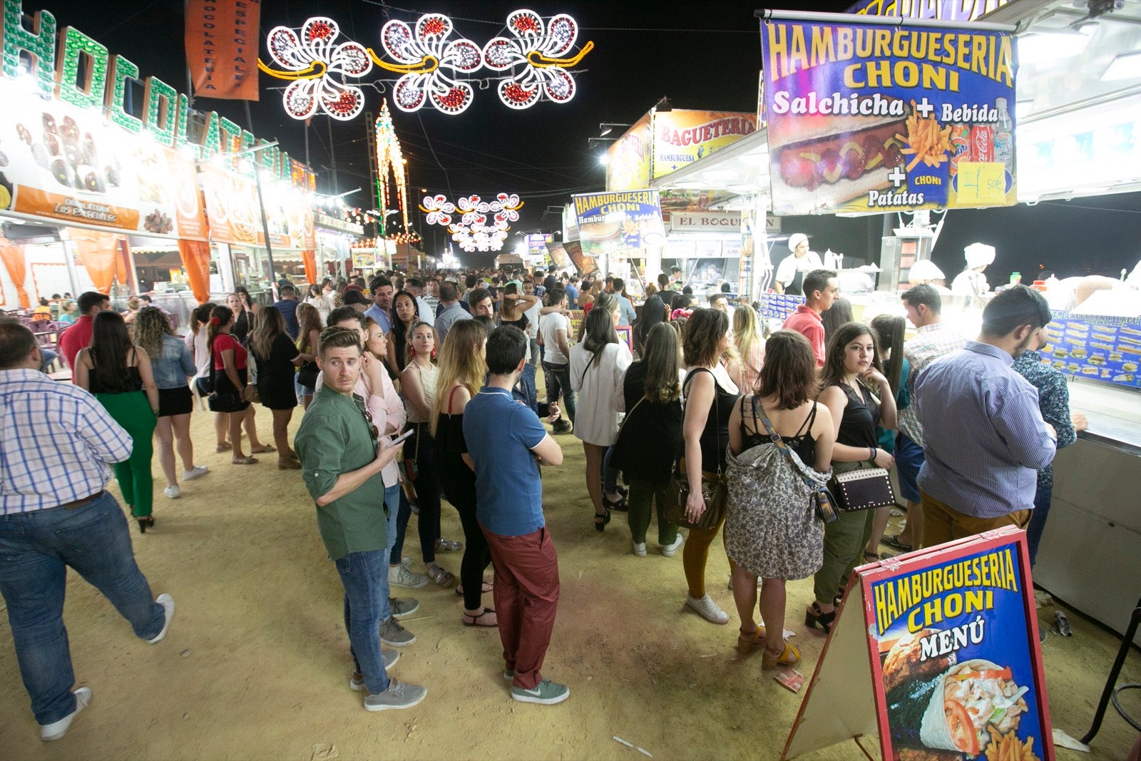 El festivo de la feria de Granada se hizo sentir en el recinto de Almanjáyar