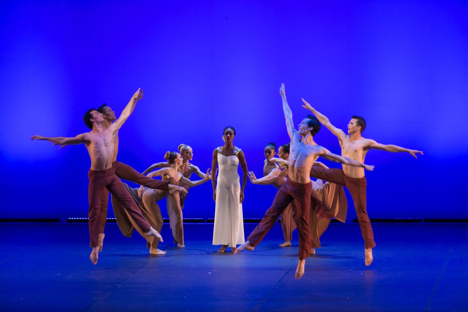 La famosa compañía de danza recordó anoche a la artista de Pensilvania con cuatro de sus más brillantes coreografías