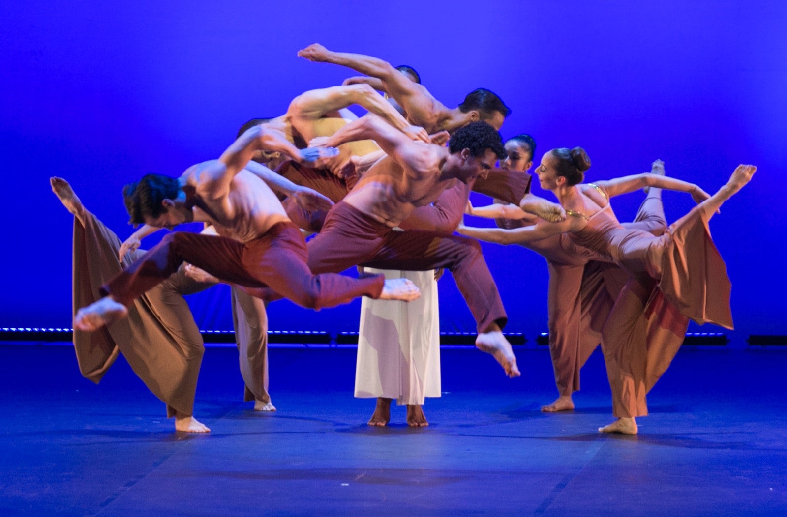 La famosa compañía de danza recordó anoche a la artista de Pensilvania con cuatro de sus más brillantes coreografías