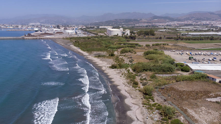 La pasada primavera había 206 partículas de microplásticos por metro cuadrado en esta playa, los expertos apuntan que son valores medio altos