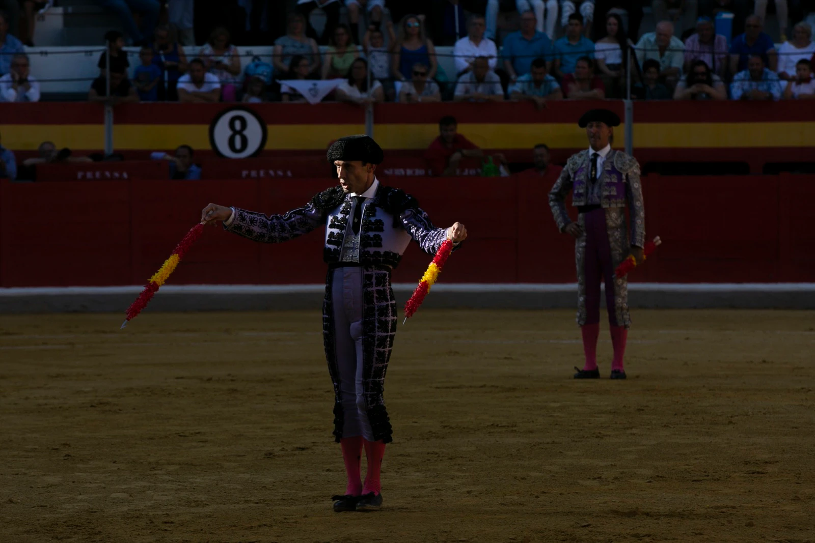 Borja Collado y Miguel Aguilar ponen broche triunfal a la feria del Corpus. El bastetano Aquilino Girón, que cortó una oreja y acreditó sobrado valor, acabó en la enfermería con una lesión en la rodilla