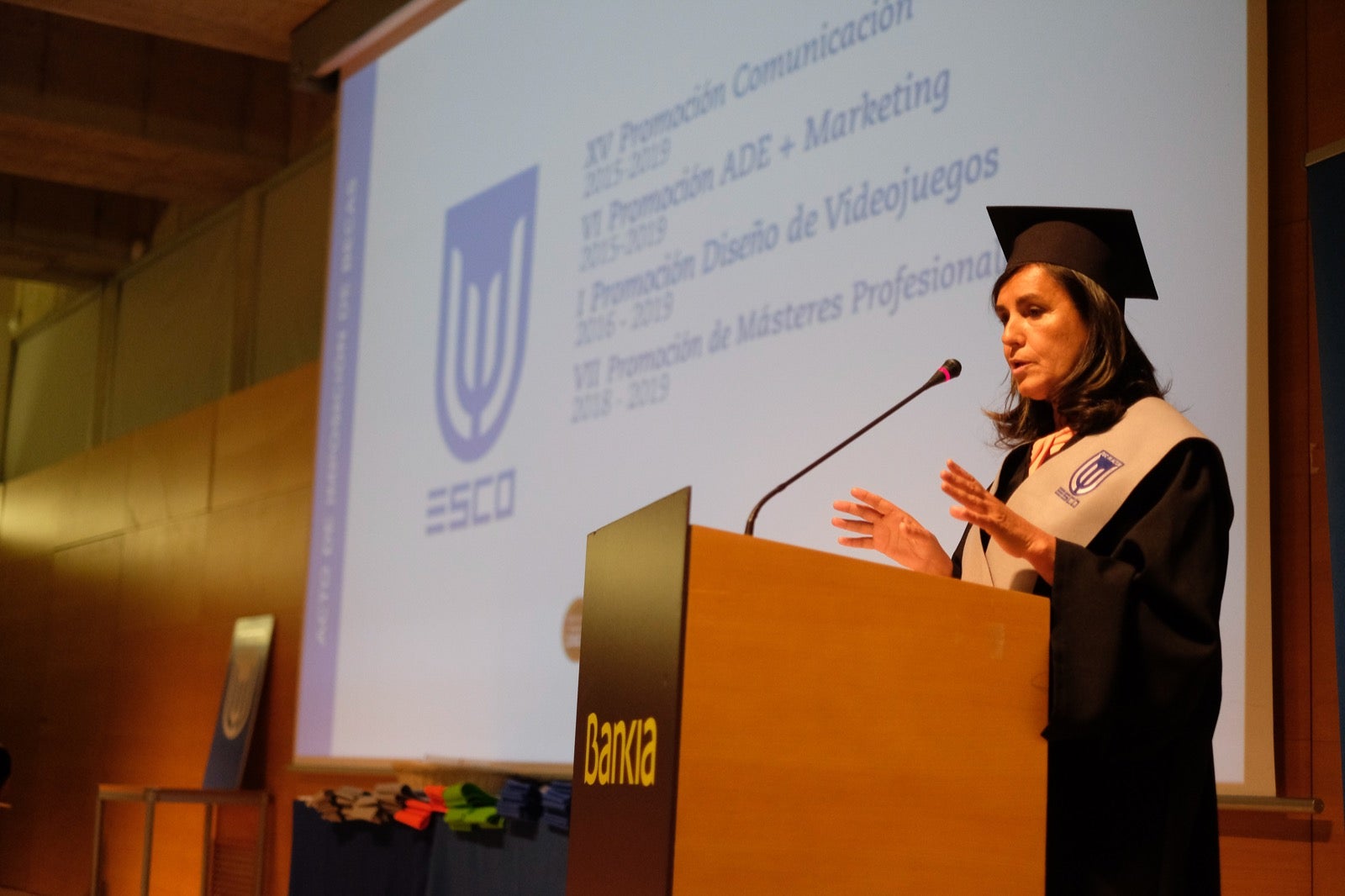 Después de cuatro años de estudios, la de anoche era una fecha muy esperada para varias promociones de esta escuela