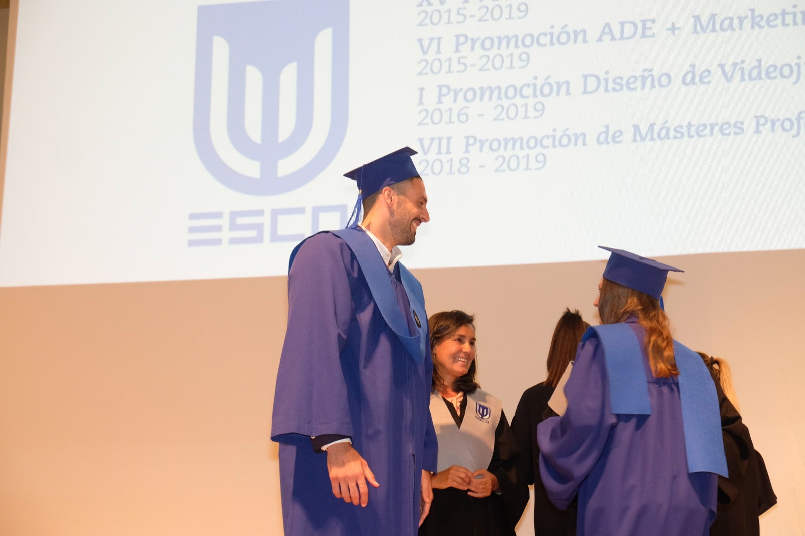 Después de cuatro años de estudios, la de anoche era una fecha muy esperada para varias promociones de esta escuela